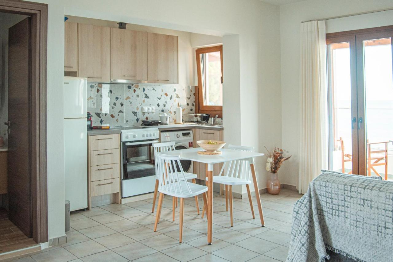 Apartment By The Sea *